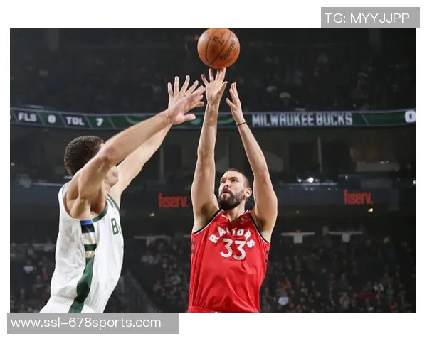 达米恩李对决猛龙展现个人风采与球队实力的精彩较量 达米恩李对决猛龙展现个人风采与球队实力的精彩较量