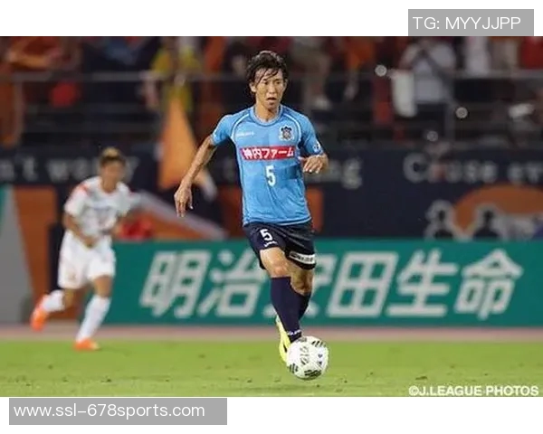 赞岐与山口雷法激战正酣谁能在这场较量中笑到最后